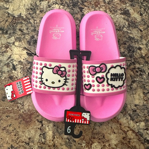 Hello Kitty - Adorable Pink Slides - BNWT! - Picture 1 of 7